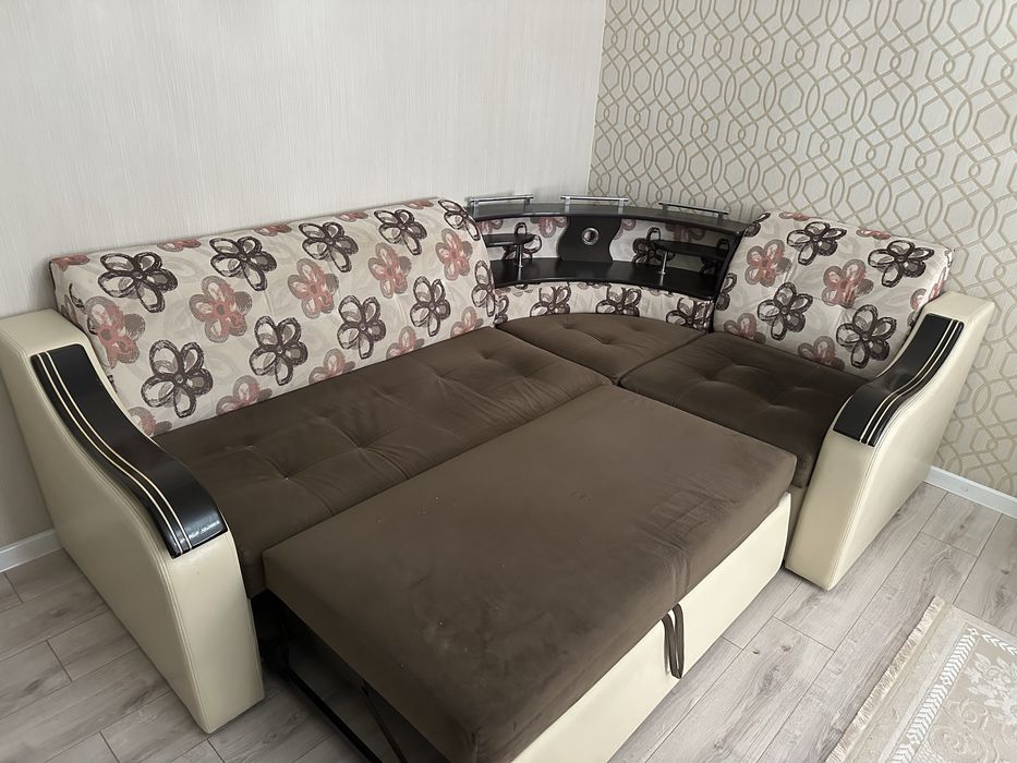 Продам диван самовывоз