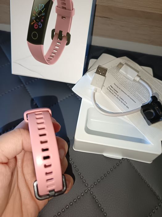 Дамски смарт часовник Honor band 5