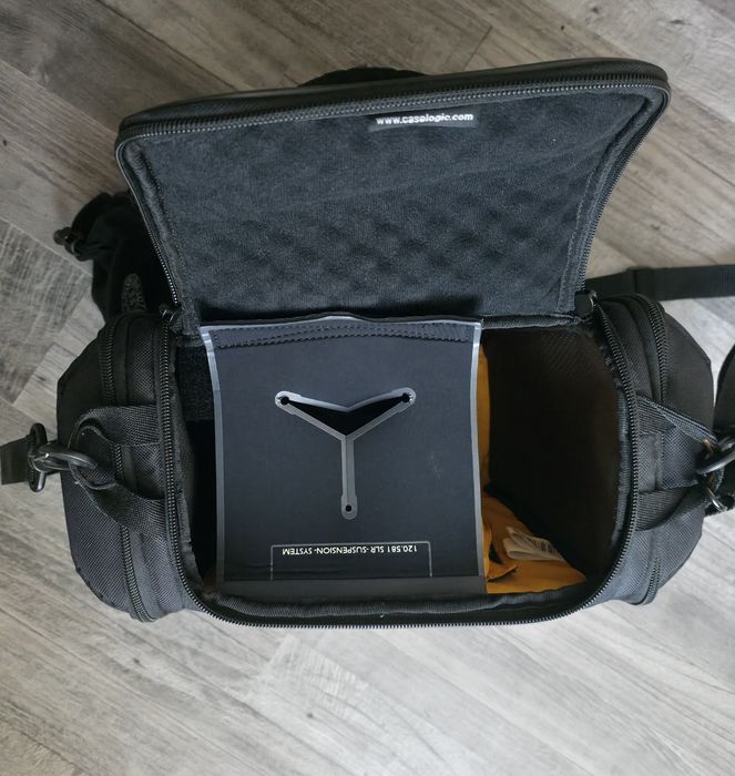 Отлична! Чанта за фотоапарат Case Logic SLRC - 203