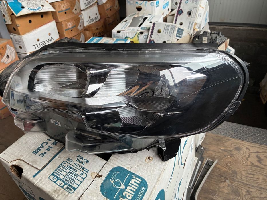 Ляв фар Peugeot Expert/ Пежо Експерт.
