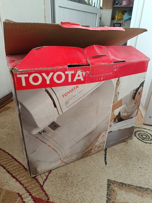 Швейная машинка Toyota (Electronic Control)