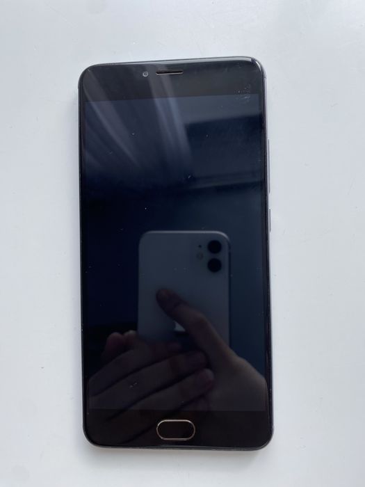Продаю Meizu в хорошем состояний