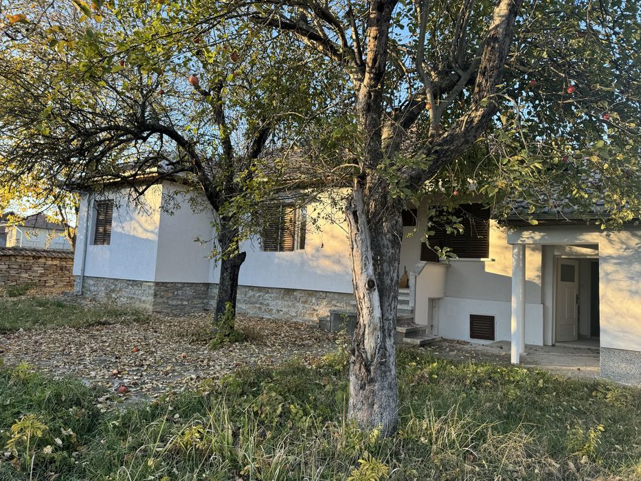 Продава се Къща в Велико Търново, Централна гара - 160 кв.м за 844 €/кв.м - Снимка #2