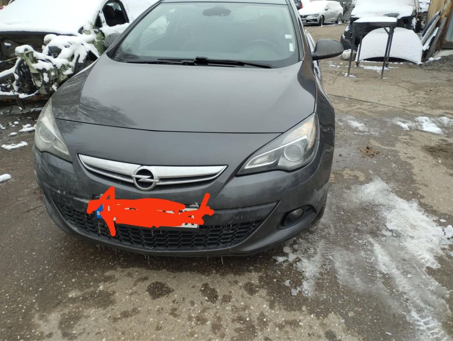 Opel Astra J на части