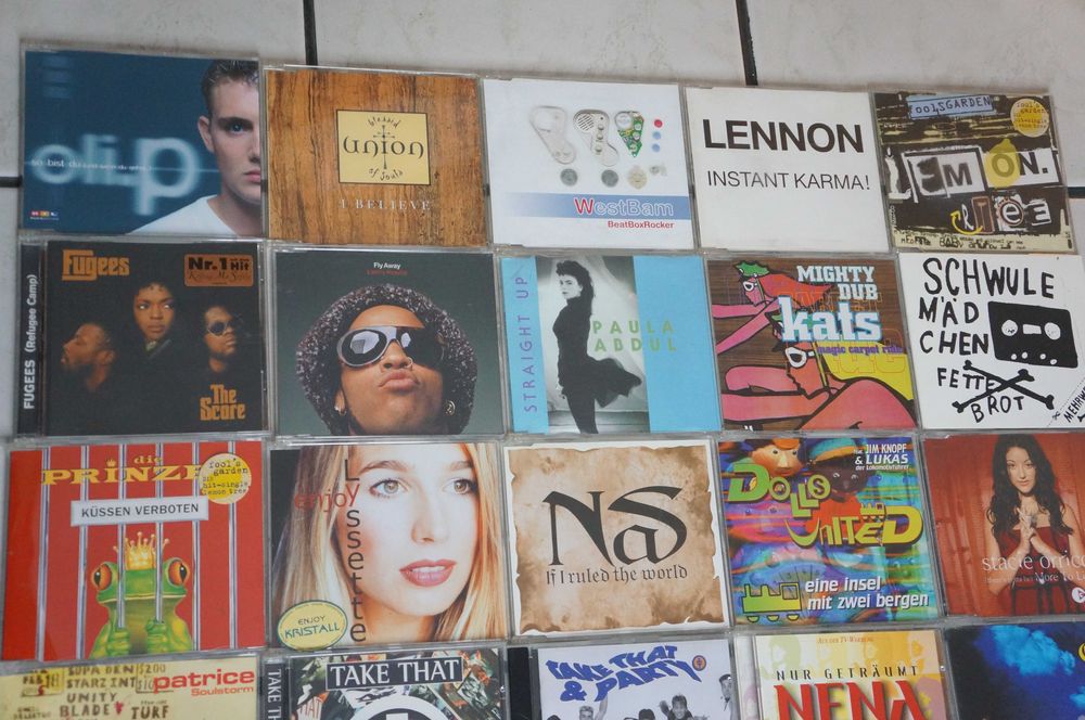 Оригинални CD макси сингли 43 бр. пакет за 10 Евро