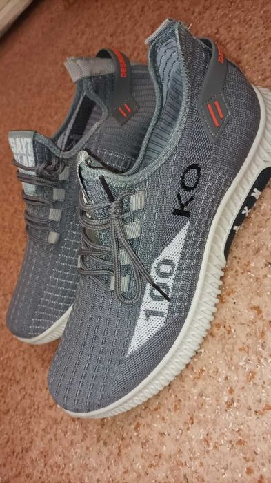 Кроссовки Мужские