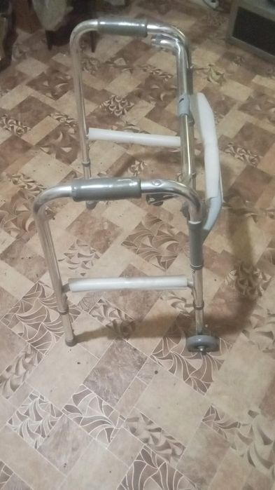 Взрослые  ходунки