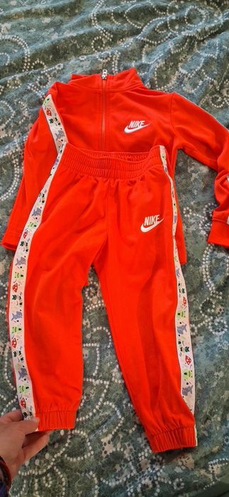 Vand trening nike fetite 3 ani