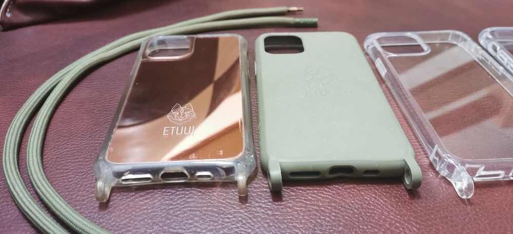 4 huse marca ETUUI cu snur pt IPhone 14