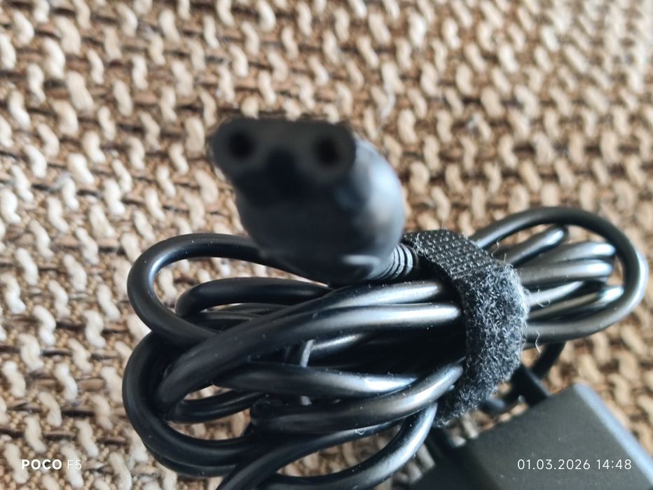 Зарядното за самобръсначка "Philips"