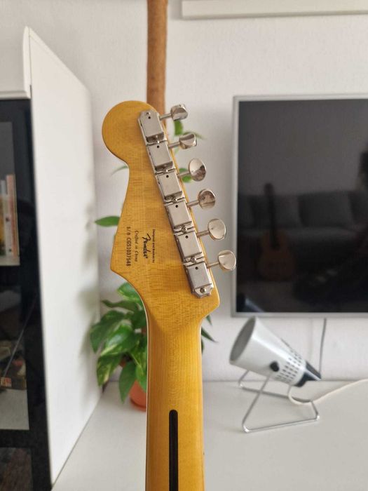 Vand Chitara Squier Classic Vibe Strat 50' cu upgrade, ediție limitată