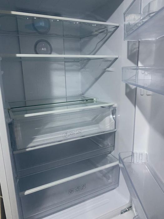 холодильник продам