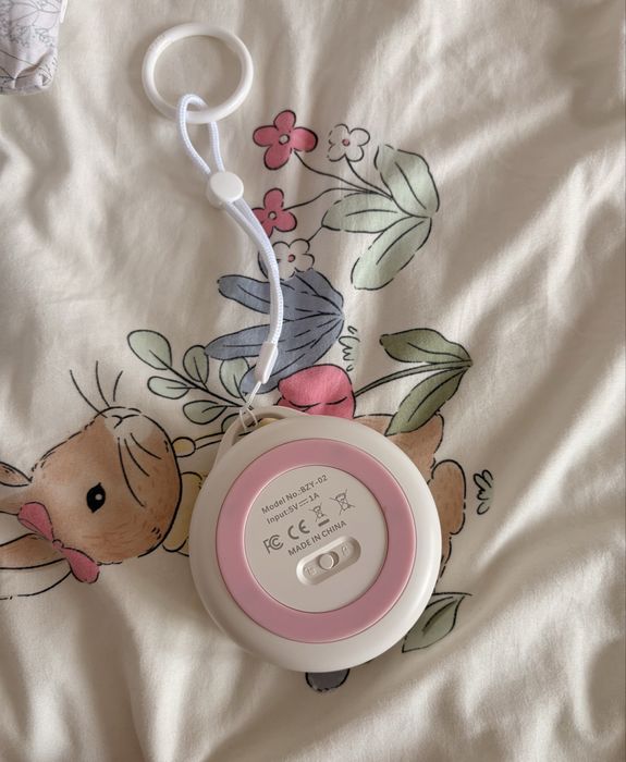 Преносим уред за бял шум