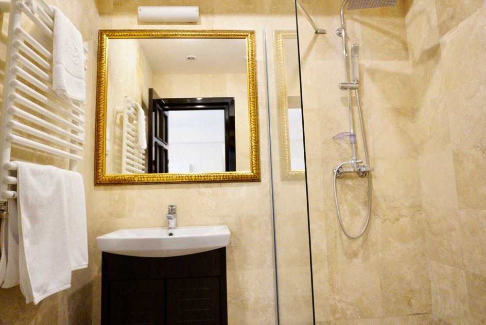 Apartament 3 camere de închiriat, Exclusive Residencee