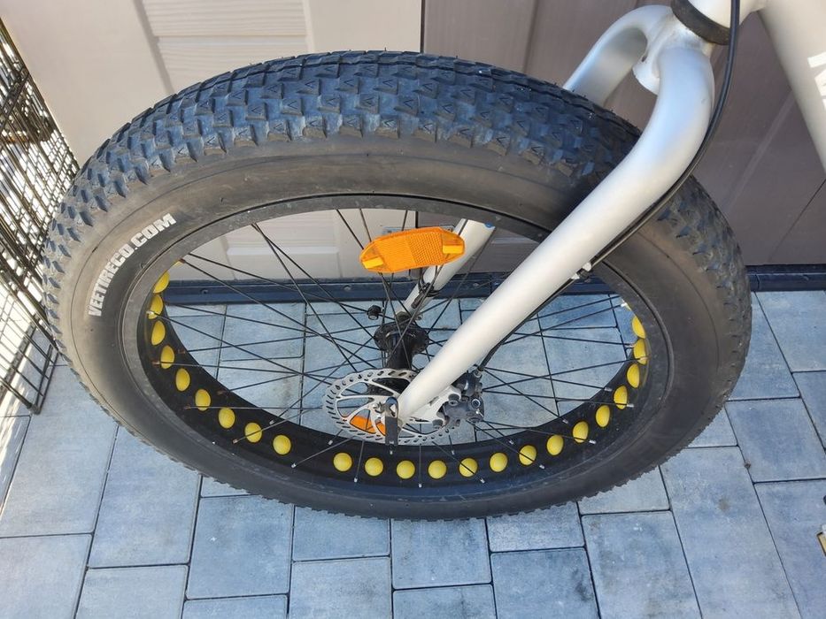 Fatbike Kilimanjaro 26” cu mountain bike 28“
