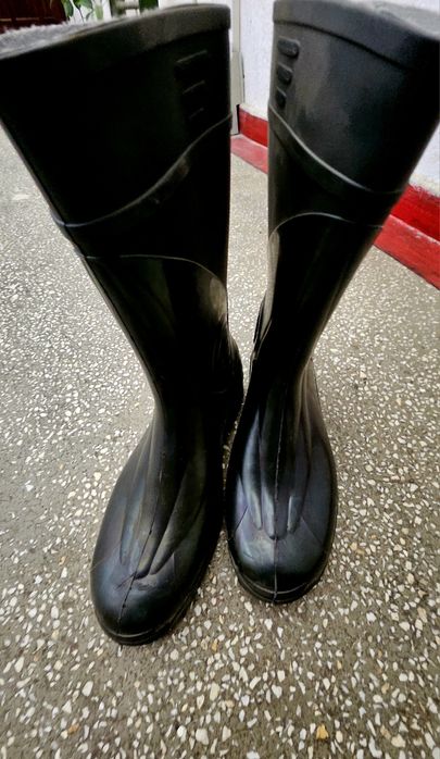 Titlu anunț: Cizme cauciuc impermeabile