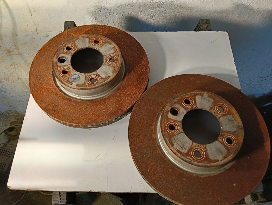 Предни спирачни дискове 330мм VW Touareg 7L 7P Porsche Cayenne Audi Q7 7L6615302P
