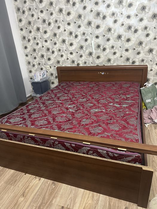 Кровать 160х200 срочно!