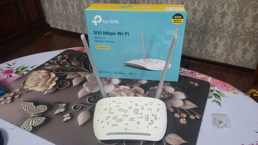 Срочно продам роутер TP-LINK TD-W8961N