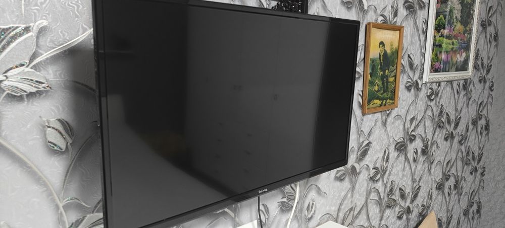 Телевизор Elenberg