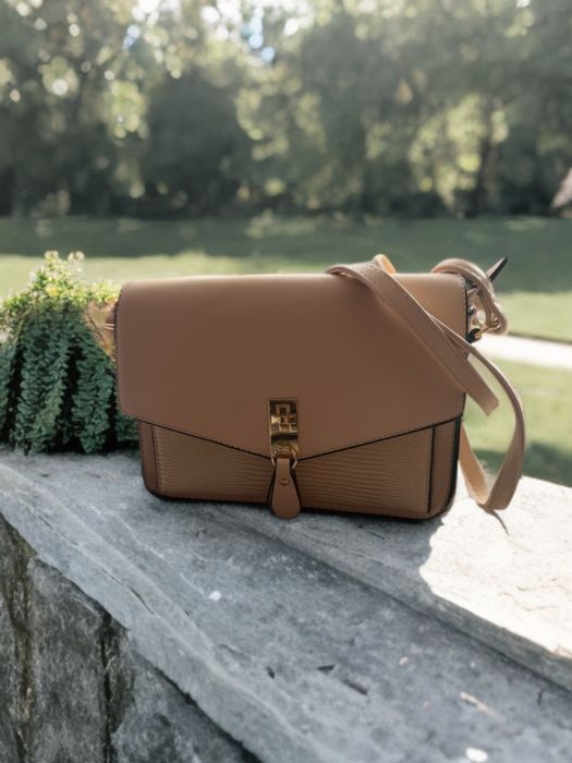 Дамска малка чанта от еко кожа