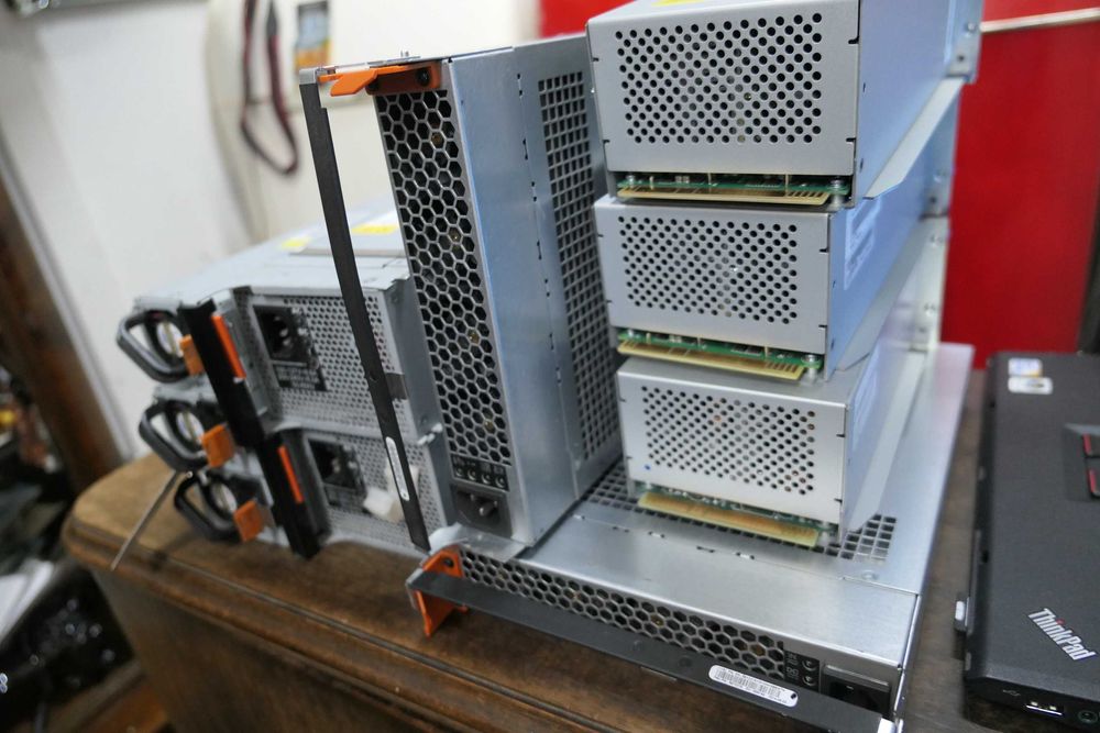 Sursa SERVER Delta Electronics IBM TDPS-800BB EOE12030002 DPS-1520AB Artesyn 7001138-Y002 835 W IBM X3400 X3400 M2 X3500 X3650 X3655