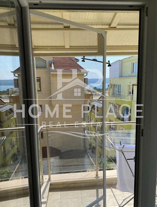 ПАРКОМЯСТО ! Тристаен апартамент под наем - Бриз