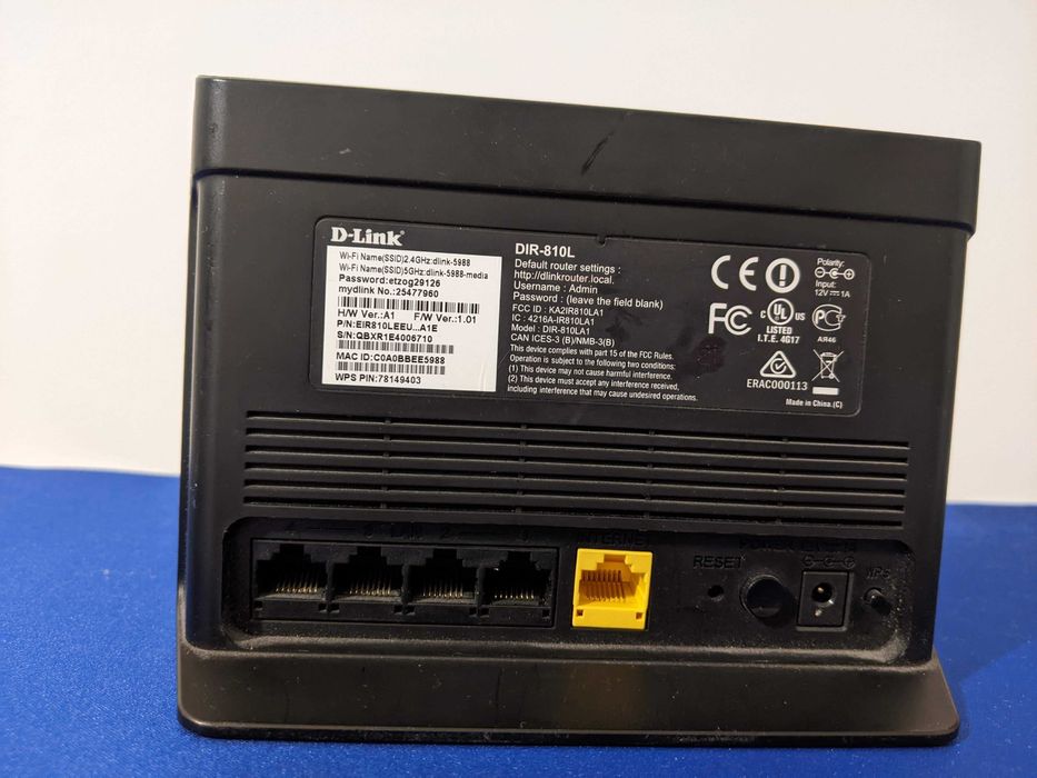 Router Wireless D-Link DIR-810L AC433Mbps+N300Mbps Dual Band 4 porturi