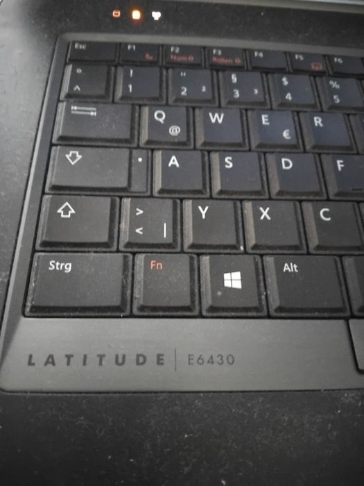 Лаптоп Dell  AA578