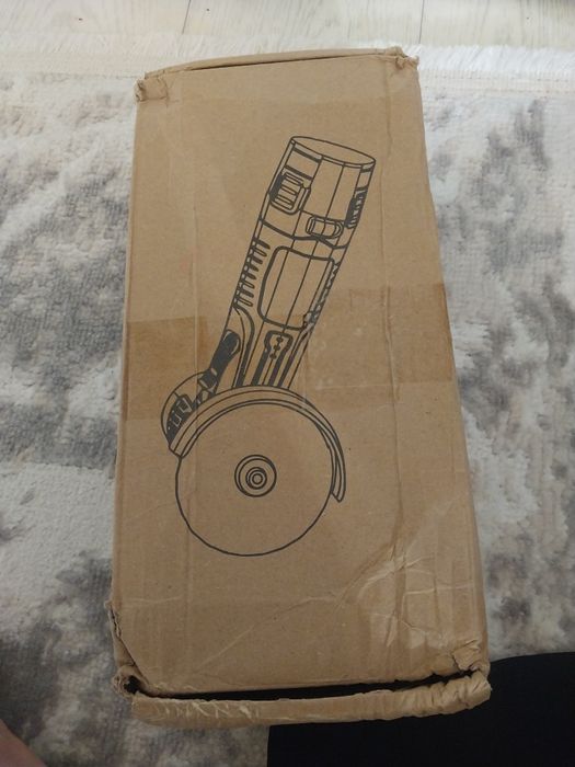 Продам мини балгарка на батарейках работает один раз пользовались новы