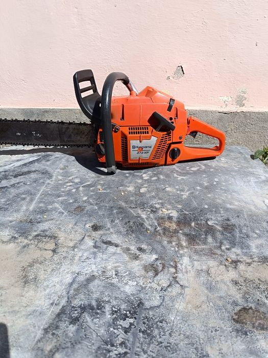 Vând Husqvarna 365