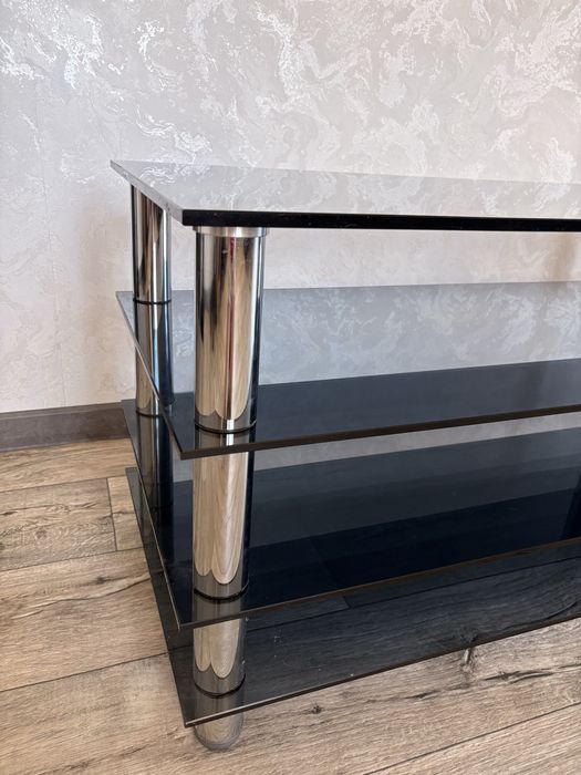 Тумба под телевизор/стол