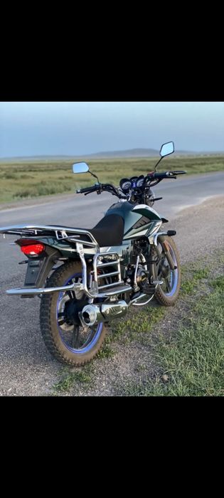 Мотоцикл 250 куб