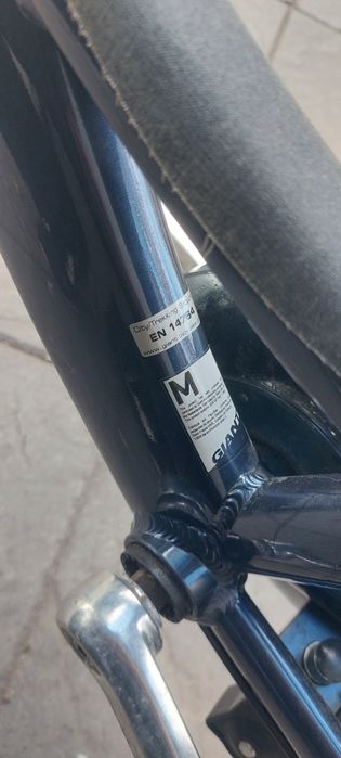 Продавам алуминиев велосипед  Giant 28 цола,М размер