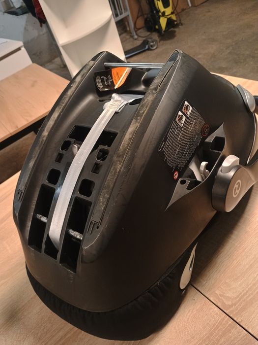 Столче за кола Cybex Aton Q Plus с база Q-fix