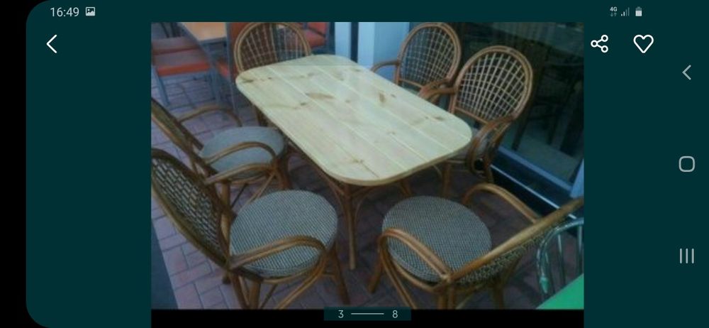 Тукилган стол  стуллар