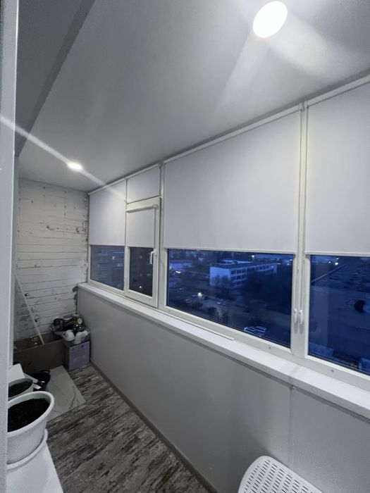 Жалюзи шторы окна