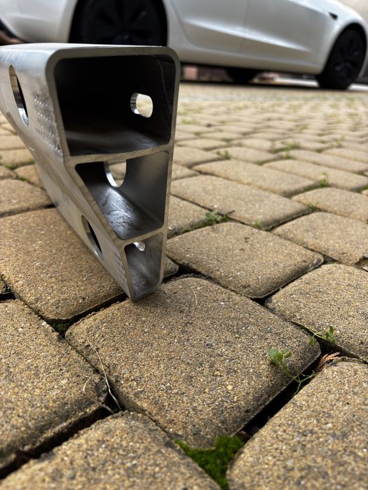 Bara de ranforsare spate // Tesla