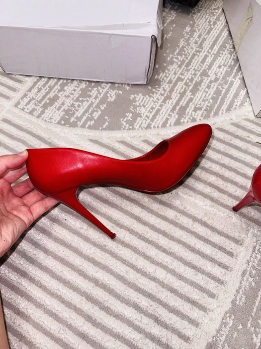 Туфли, надевала 2 раза, как новые