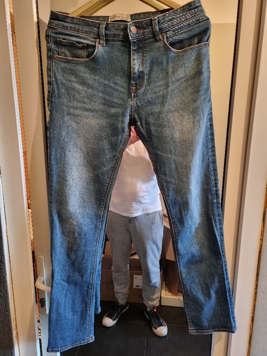Blugi barbati " Pull & Bear" Slim Fit. Marimea 31. Perfecta stare.
