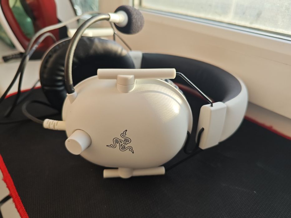Наушники Razer Blackshark V2 X белый
