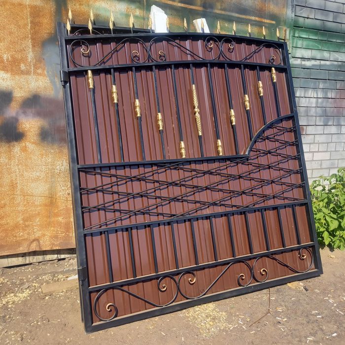 Заборы ворота перила мангалы