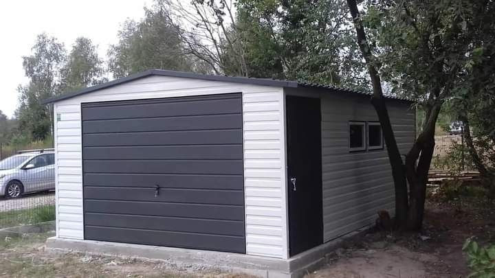 Construcții Garaje Metalice – Durabile și Moderne
​Realizăm garaje profesionale pe structură metalică, adaptate nevoilor tale. Folosim materiale de în