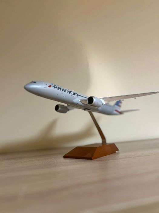 Макет на самолет 787 Dreamliner