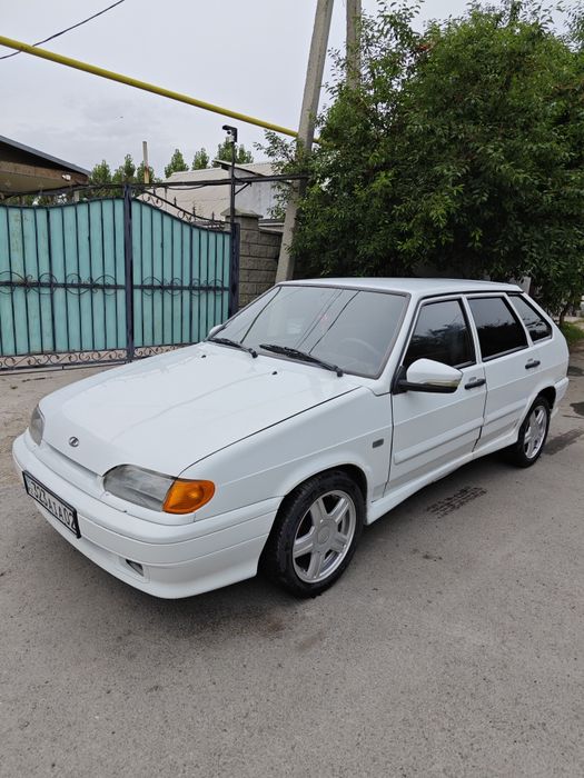 Продам машину Lada 2114