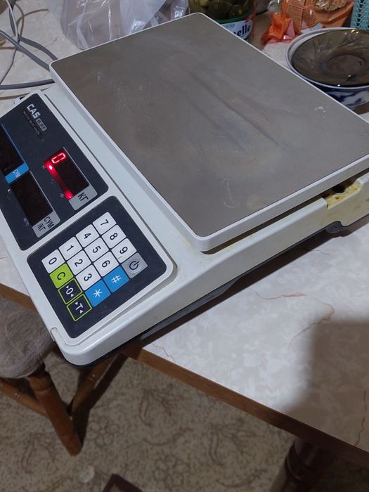 Электронные весы CAS