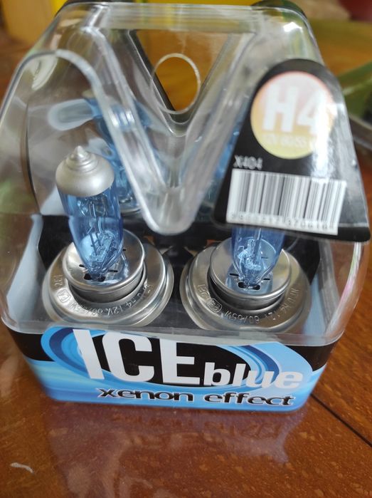 Крушки за фар за автомобил