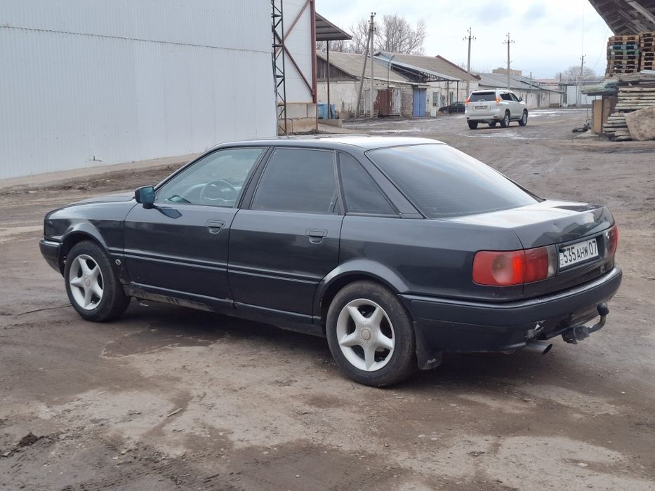 Audi 80 b4 в хорошем состоянии