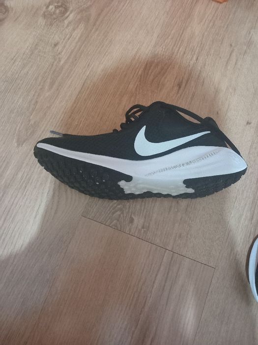 Adidas dama nike 37.5 Str Gura Ialomitei nr 7 sec 3 București