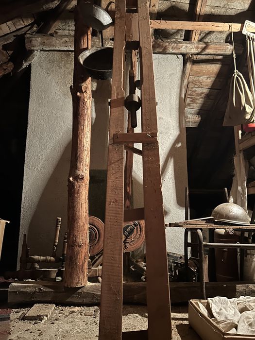 Вертикален тъкачен Стан .